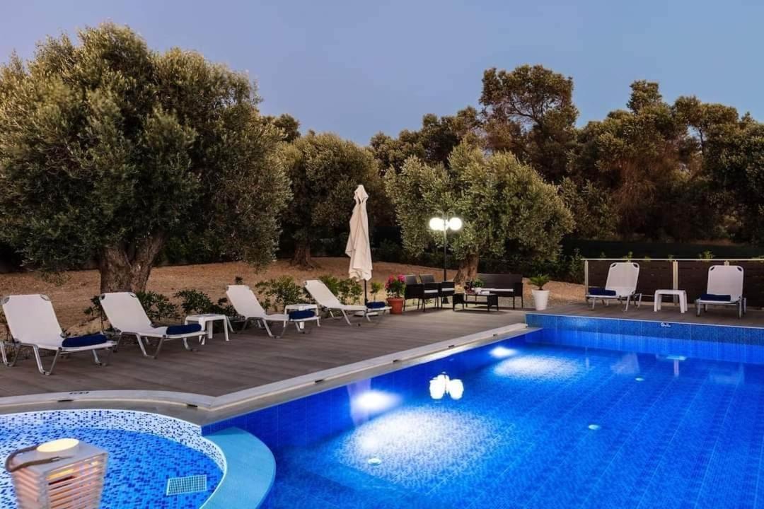 Villa Emily Rethymno アデリアノス・カンポス エクステリア 写真